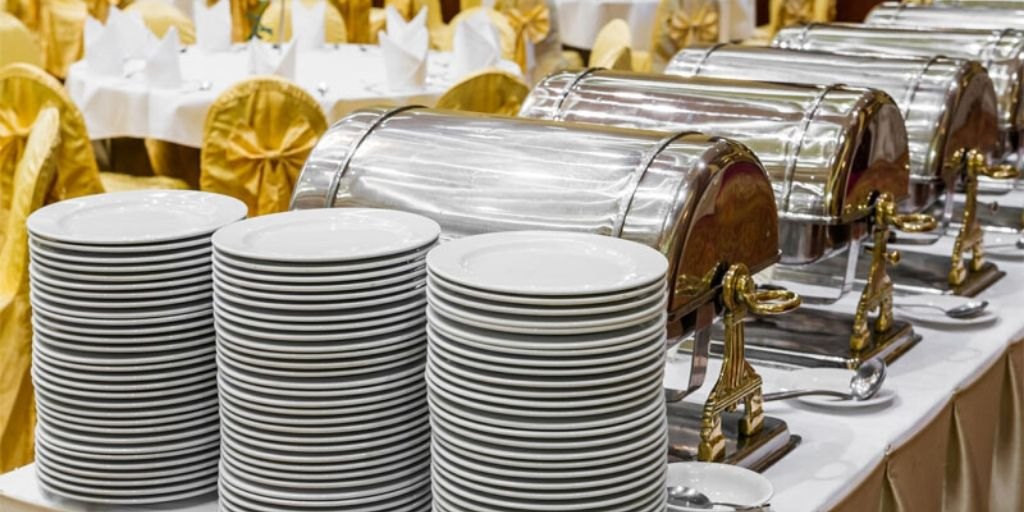 Plates, Chaffing Dishes and Cutlery Rental